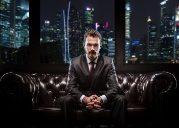 From Debt to Financial Freedom: 5 Tips for Breaking the Cycle