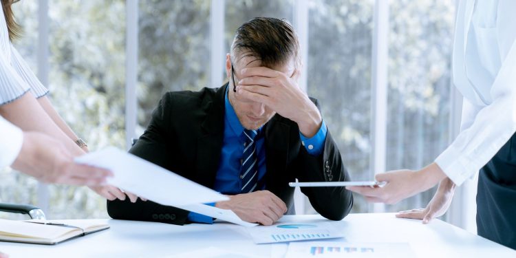 5 Critical Challenges Financial Service Firms Will Face in 2023: A Compliance Perspective