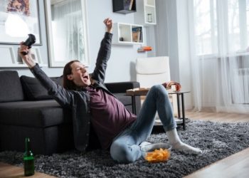 Maximizing Comfort: The Benefits and Maintenance of Electric Rise and Recline Chairs Discover the Comfort and Convenience of Electric Rise and Recline Chairs