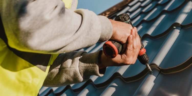 4 Reasons Why Annual Roof Maintenance Important