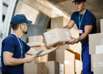 Streamlining Long-Distance Moves: The Vital Role of Removal Services