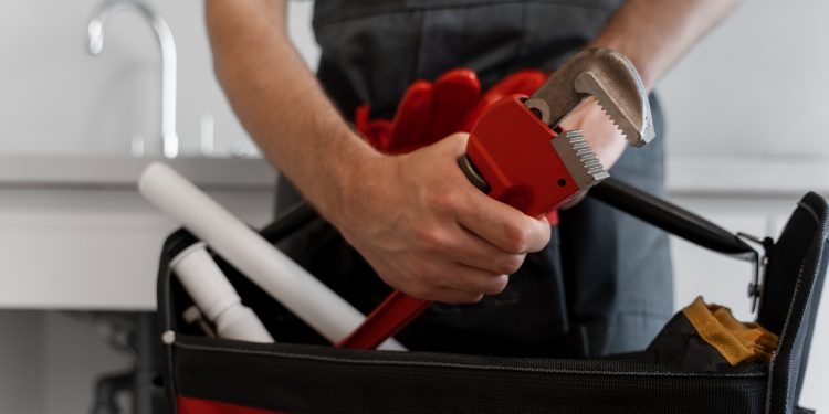 What Factors Affect the Cost of Hiring a Plumbing Contractor?