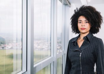 Comparing Aluminum Doors with Other Materials: Pros and Cons