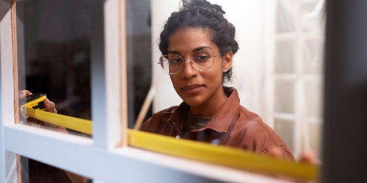 Five Ways Trade Installers Can Stay Competitive in Today’s Glazing Market