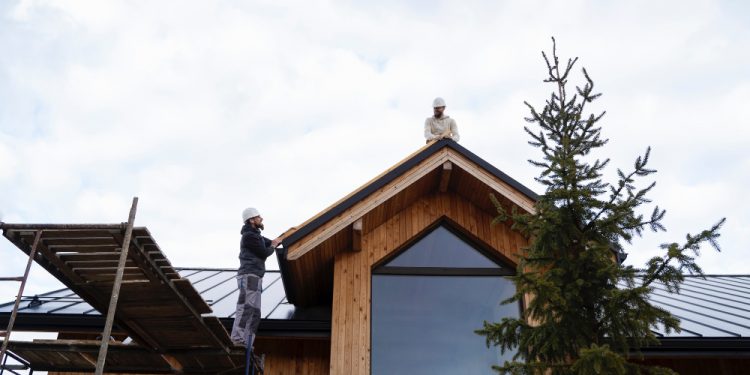 How Seasonal Changes Stress Roofing Systems Over Time